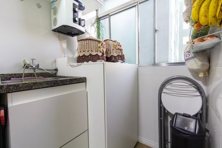 Apartamento à venda com 47m², 3 quartos e 1 vaga Apartamento à venda com 47m², 3 quartos e 1 vagaCozinha e Área de Serviço