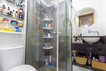 Apartamento à venda com 47m², 3 quartos e 1 vaga Apartamento à venda com 47m², 3 quartos e 1 vagaBanheiro