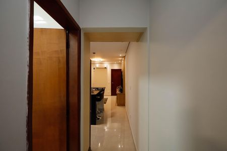 Casa à venda com 90m², 2 quartos e 2 vagas Casa à venda com 90m², 2 quartos e 2 vagasCorredor