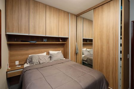Casa à venda com 90m², 2 quartos e 2 vagas Casa à venda com 90m², 2 quartos e 2 vagasQuarto 1