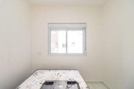 Quarto 2 de apartamento para alugar com 2 quartos, 52m² em Alphaville Empresarial, Barueri
