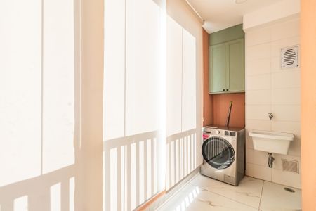 Apartamento para alugar com 52m², 2 quartos e 1 vaga Apartamento para alugar com 52m², 2 quartos e 1 vagaVaranda