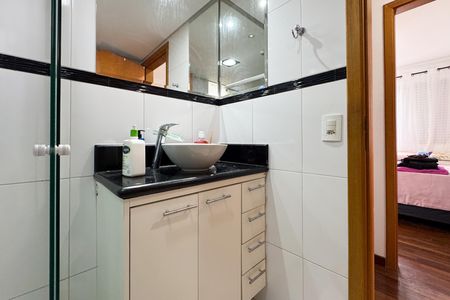 Apartamento à venda com 89m², 3 quartos e 1 vaga Apartamento à venda com 89m², 3 quartos e 1 vagaBanheiro Social