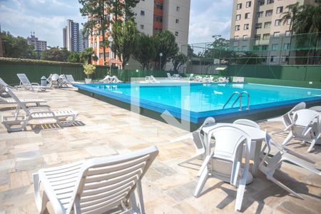 Apartamento à venda com 89m², 3 quartos e 1 vaga Apartamento à venda com 89m², 3 quartos e 1 vagaÁrea comum - Piscina