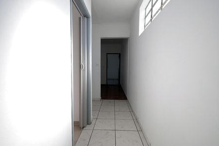 Corredor de apartamento para alugar com 1 quarto, 90m² em Parque das Nações, Santo André