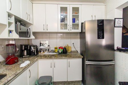 Casa de condomínio à venda com 50m², 2 quartos e 1 vaga Casa de condomínio à venda com 50m², 2 quartos e 1 vagaCozinha