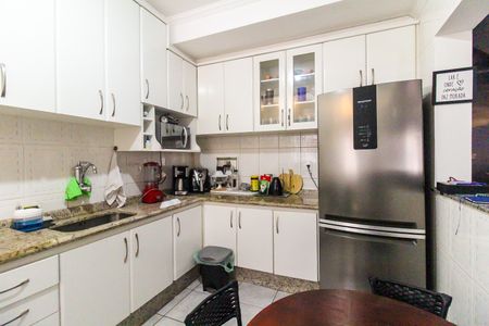 Casa de condomínio à venda com 50m², 2 quartos e 1 vaga Casa de condomínio à venda com 50m², 2 quartos e 1 vagaCozinha