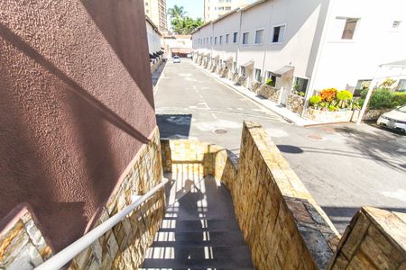Casa de condomínio à venda com 50m², 2 quartos e 1 vaga Casa de condomínio à venda com 50m², 2 quartos e 1 vagaEntrada