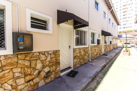 Casa de condomínio à venda com 50m², 2 quartos e 1 vaga Casa de condomínio à venda com 50m², 2 quartos e 1 vagaÁrea externa