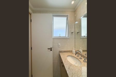 Apartamento para alugar com 204m², 3 quartos e 3 vagasBanheiro - Suíte 1