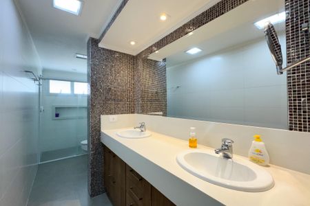 Apartamento para alugar com 204m², 3 quartos e 3 vagasBanheiro - Suíte 2
