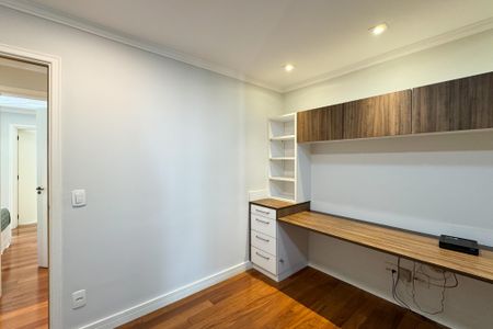 Apartamento para alugar com 204m², 3 quartos e 3 vagasQuarto 