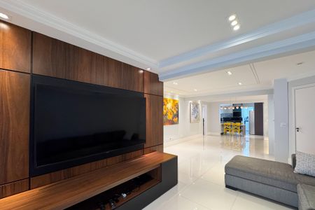 Apartamento para alugar com 204m², 3 quartos e 3 vagasSala