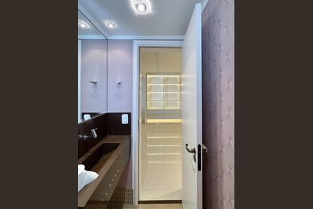 Apartamento para alugar com 204m², 3 quartos e 3 vagasLavabo 