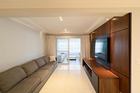 Apartamento para alugar com 204m², 3 quartos e 3 vagasSala