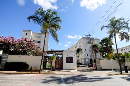 Apartamento para alugar com 45m², 2 quartos e 1 vagaFachada