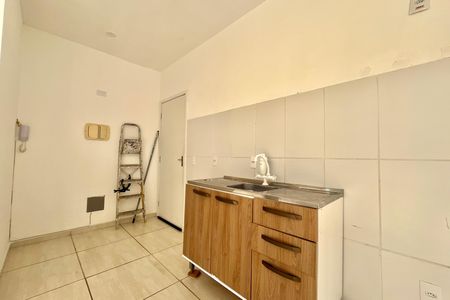 Cozinha de kitnet/studio para alugar com 1 quarto, 27m² em Vila Mira, São Paulo