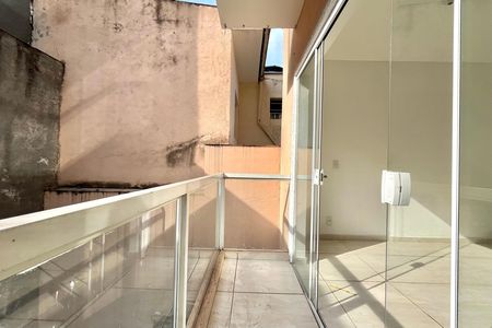 Varanda de kitnet/studio para alugar com 1 quarto, 27m² em Vila Mira, São Paulo