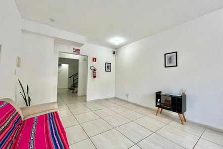 Studio para alugar com 27m², 1 quarto e sem vaga Studio para alugar com 27m², 1 quarto e sem vagaHall social