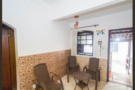 Sala de casa à venda com 2 quartos, 90m² em Realengo, Rio de Janeiro