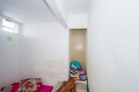 Casa à venda com 90m², 2 quartos e sem vaga Casa à venda com 90m², 2 quartos e sem vagaBanheiro