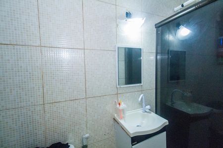 Casa à venda com 90m², 2 quartos e sem vaga Casa à venda com 90m², 2 quartos e sem vagaBanheiro