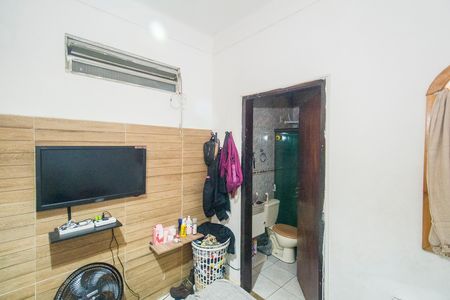 Casa à venda com 2 quartos, 90m² em Realengo, Rio de Janeiro