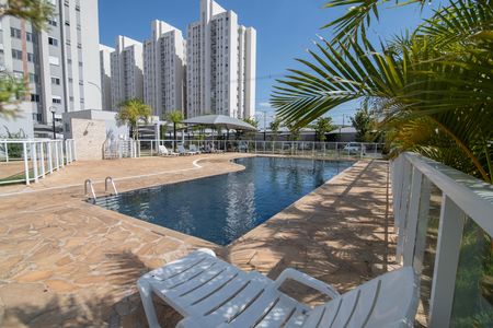 Apartamento para alugar com 57m², 2 quartos e 1 vaga Apartamento para alugar com 57m², 2 quartos e 1 vagaÁrea Comum - Piscina