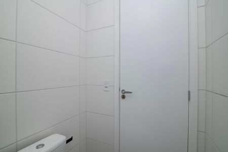 Apartamento para alugar com 57m², 2 quartos e 1 vaga Apartamento para alugar com 57m², 2 quartos e 1 vagaBanheiro do Quarto 2 Suíte