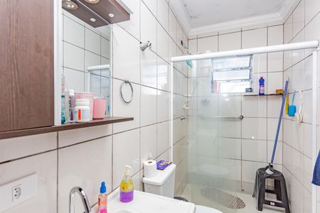 Banheiro da Suíte de casa para alugar com 3 quartos, 100m² em Parque Bristol, São Paulo