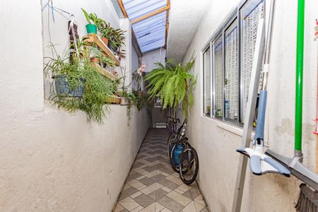 Casa à venda com 100m², 3 quartos e sem vaga Casa à venda com 100m², 3 quartos e sem vagaQuintal