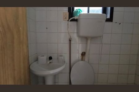 Casa para alugar com 70m², 2 quartos e 1 vaga Casa para alugar com 70m², 2 quartos e 1 vagaBanheiro 2