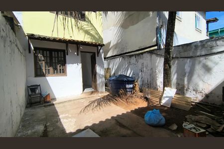 Casa para alugar com 70m², 2 quartos e 1 vaga Casa para alugar com 70m², 2 quartos e 1 vagaQuintal