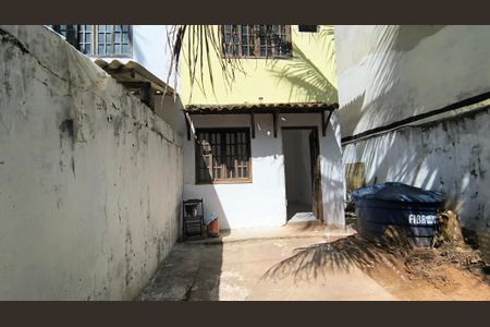 Casa para alugar com 70m², 2 quartos e 1 vaga Casa para alugar com 70m², 2 quartos e 1 vagaQuintal