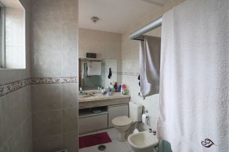 Casa à venda com 170m², 3 quartos e 2 vagas Casa à venda com 170m², 3 quartos e 2 vagasBanheiro da Suíte