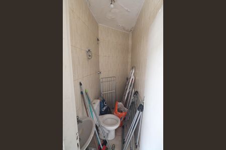 Casa à venda com 170m², 3 quartos e 2 vagas Casa à venda com 170m², 3 quartos e 2 vagasÁrea de Serviço