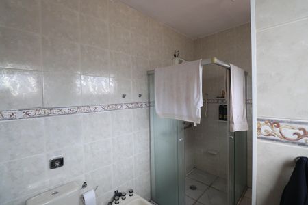 Casa à venda com 170m², 3 quartos e 2 vagas Casa à venda com 170m², 3 quartos e 2 vagasBanheiro da Suíte