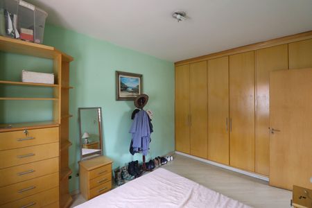 Casa à venda com 170m², 3 quartos e 2 vagas Casa à venda com 170m², 3 quartos e 2 vagasQuarto 2