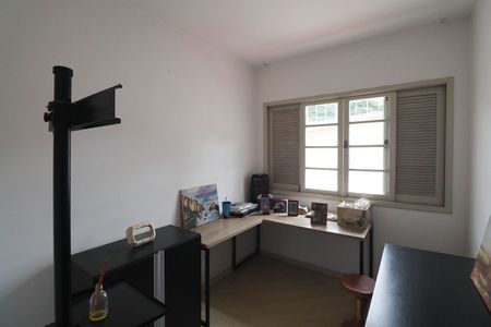 Casa à venda com 170m², 3 quartos e 2 vagas Casa à venda com 170m², 3 quartos e 2 vagasQuarto 1