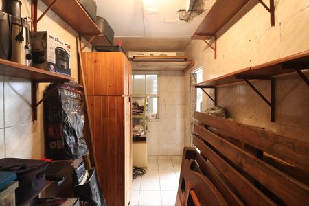 Casa à venda com 170m², 3 quartos e 2 vagas Casa à venda com 170m², 3 quartos e 2 vagasÁrea de Serviço