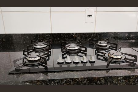 Cozinha  de apartamento para alugar com 2 quartos, 42m² em Parque Santa Rosa, Suzano