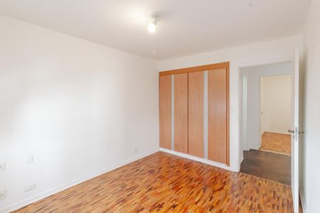 Apartamento à venda com 122m², 3 quartos e 2 vagas Apartamento à venda com 122m², 3 quartos e 2 vagasQuarto 2