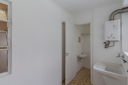 Apartamento à venda com 122m², 3 quartos e 2 vagas Apartamento à venda com 122m², 3 quartos e 2 vagasÁrea de Serviço