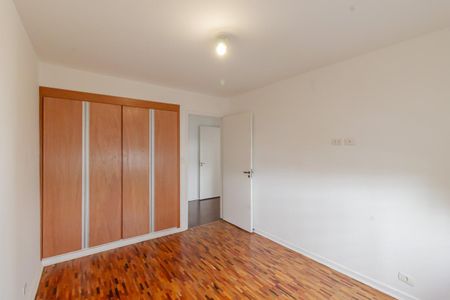 Apartamento à venda com 122m², 3 quartos e 2 vagas Apartamento à venda com 122m², 3 quartos e 2 vagasQuarto 2