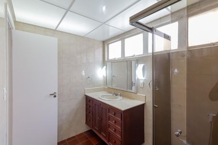 Apartamento à venda com 122m², 3 quartos e 2 vagas Apartamento à venda com 122m², 3 quartos e 2 vagasBanheiro