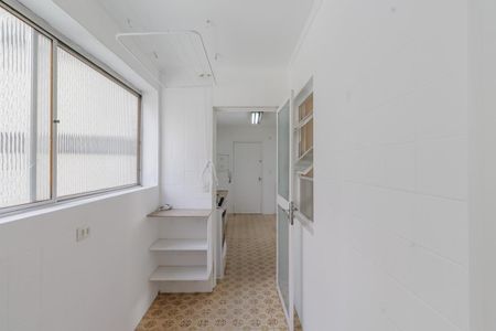 Apartamento à venda com 122m², 3 quartos e 2 vagas Apartamento à venda com 122m², 3 quartos e 2 vagasÁrea de Serviço