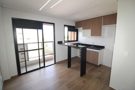 Sala / Cozinha de apartamento para alugar com 2 quartos, 42m² em Vila Pauliceia, São Paulo