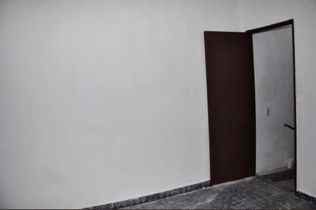 Casa para alugar com 90m², 2 quartos e 1 vagaDetalhe - Quarto 01 com Suíte