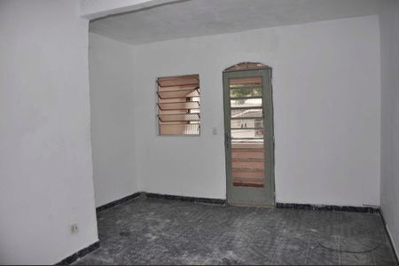 Casa para alugar com 90m², 2 quartos e 1 vagaDetalhe - Quarto 02 com Varanda