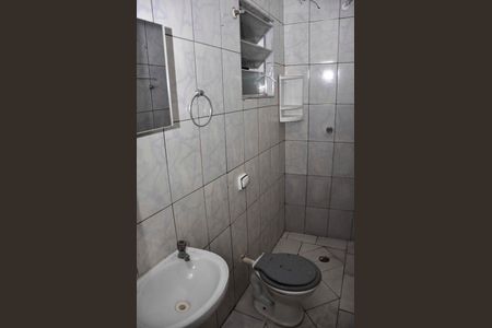 Casa para alugar com 90m², 2 quartos e 1 vagaDetalhe - Banheiro Social